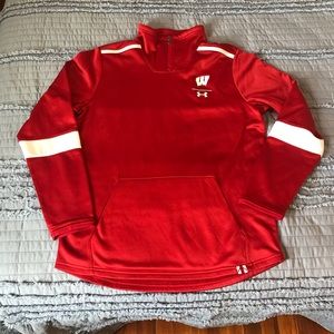 NWT Wisconsin Under Armour sweatshirt, medium